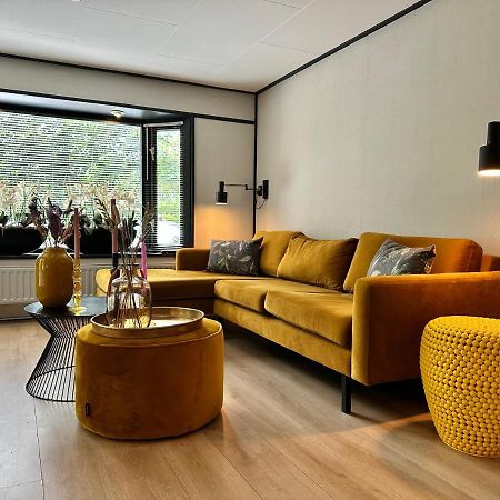 Gezellig Chalet Met 2 Slaapkamers Aan Bosrand Erm Luaran gambar