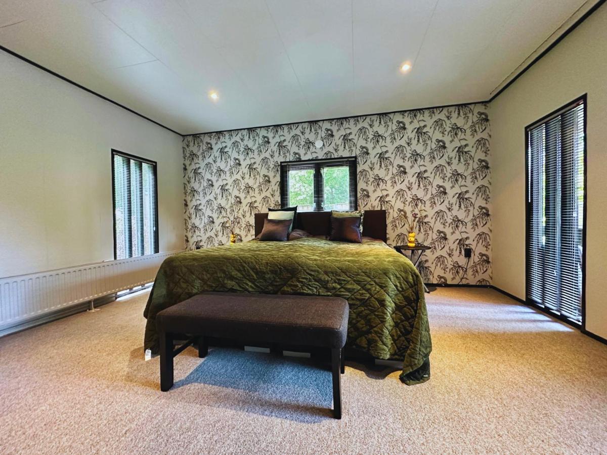 Gezellig Chalet Met 2 Slaapkamers Aan Bosrand Erm Luaran gambar