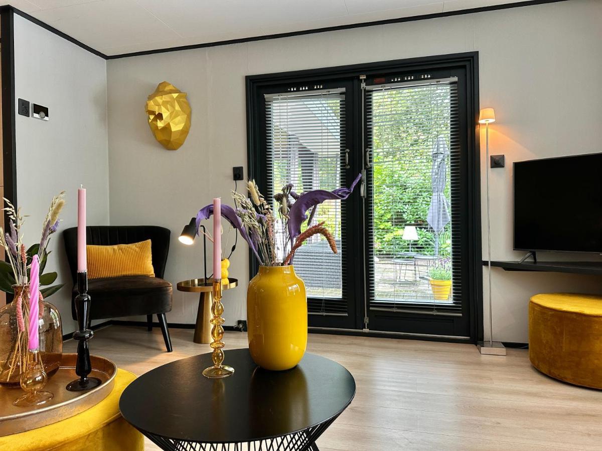 Gezellig Chalet Met 2 Slaapkamers Aan Bosrand Erm Luaran gambar